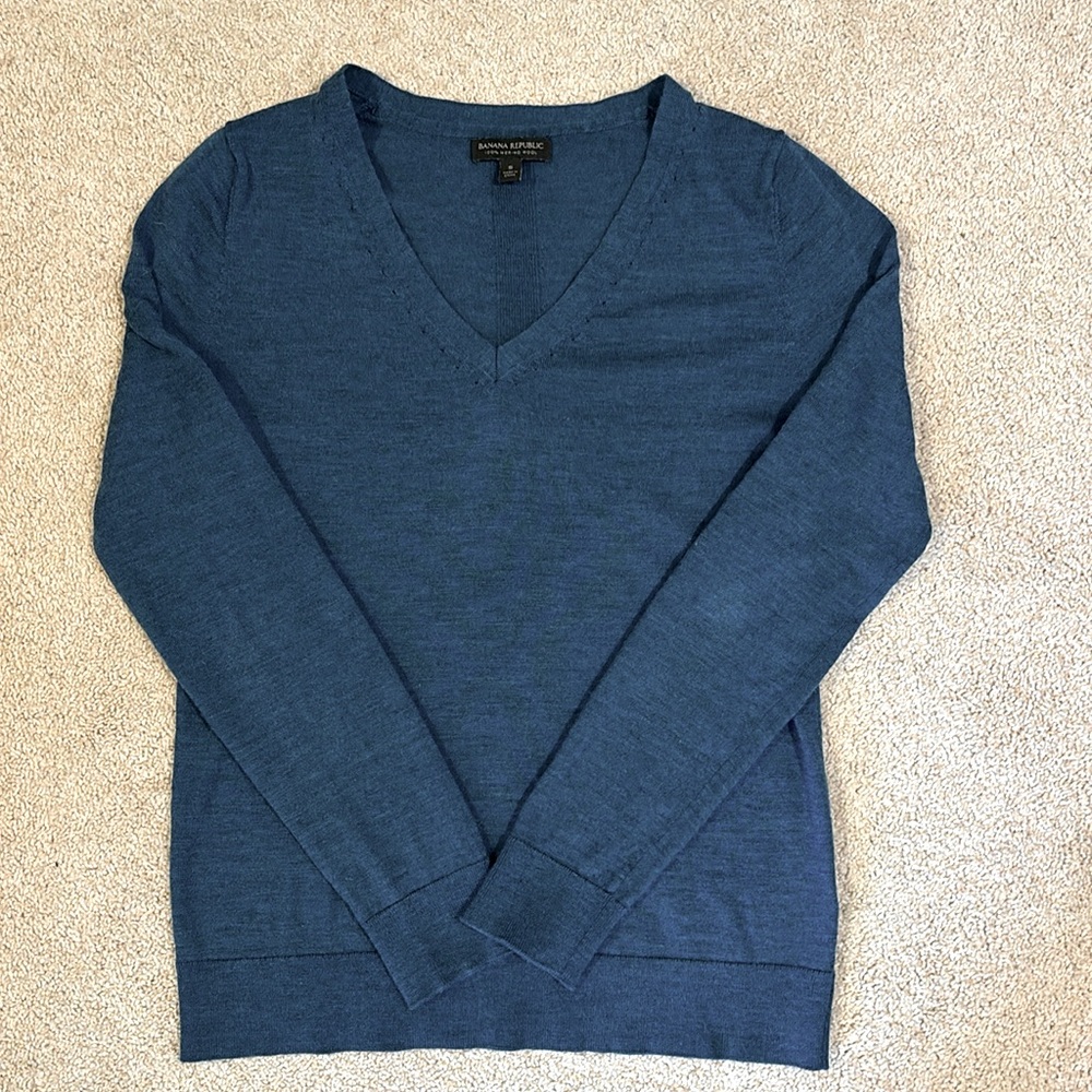 Banana Republic washable merino wool sweater